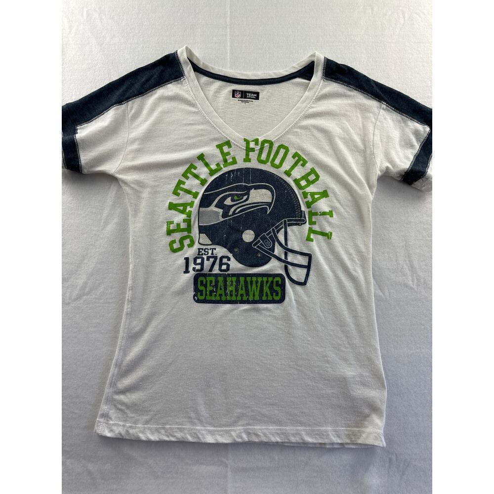 Vintage Seahawks V-Neck Tee Shirt Size SM.